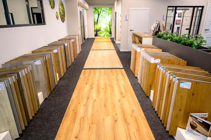 Parkett Vinyl und weitere Bodenbeläge in der Ausstellung bei Benthack Neumünster